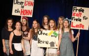 von links nach rechts Christine Schörkhuber, Chiara Schutti, Franziska Wurm, Sandra Hesch, Marlene Eisner, Larissa Pernsteiner, Laetitia Hurnaus und Livia Winter (Foto: Prof. Mag. Ulrike Eidenberger)